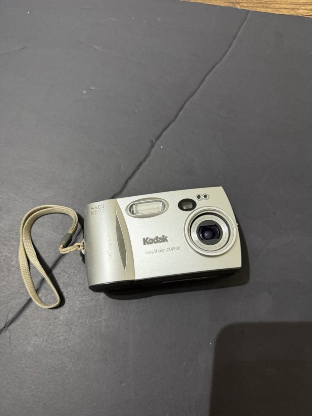 Kodak EasyShare DX4900 4.0MP Digital Camera - Silver Read Parts Or Repair